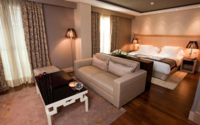  Nexus Valladolid Suites & Hotel  Валладолид